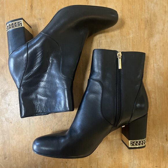 Karl Lagerfeld Paris Leather Heel Booties SZ 9.5 Black 3 In Heel Chain Decor - Picture 8 of 14
